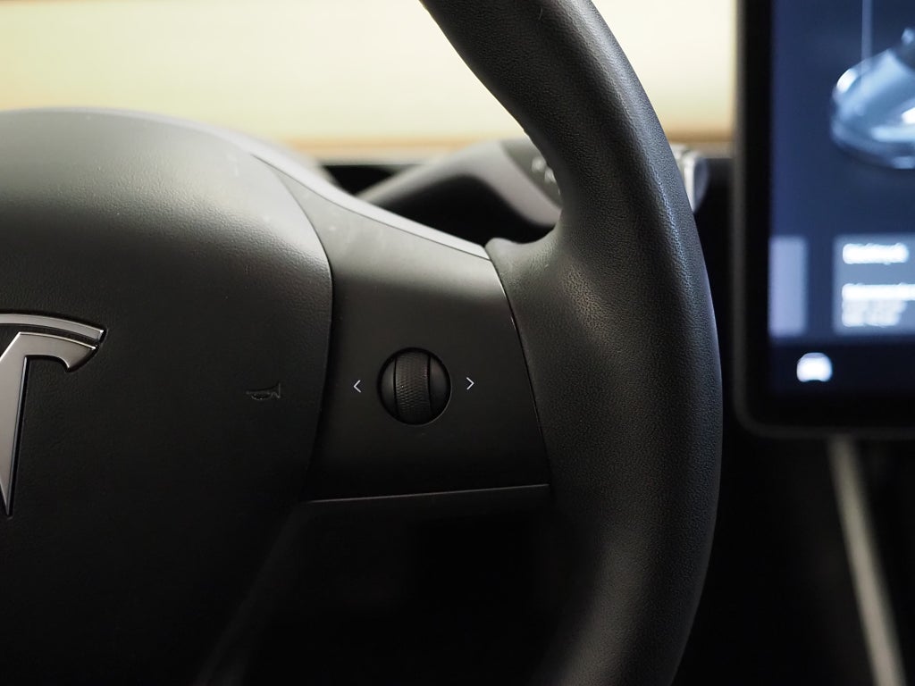 Tesla Model 3 Standard Range Plus Panorama Läder Navigation Kamera 2020