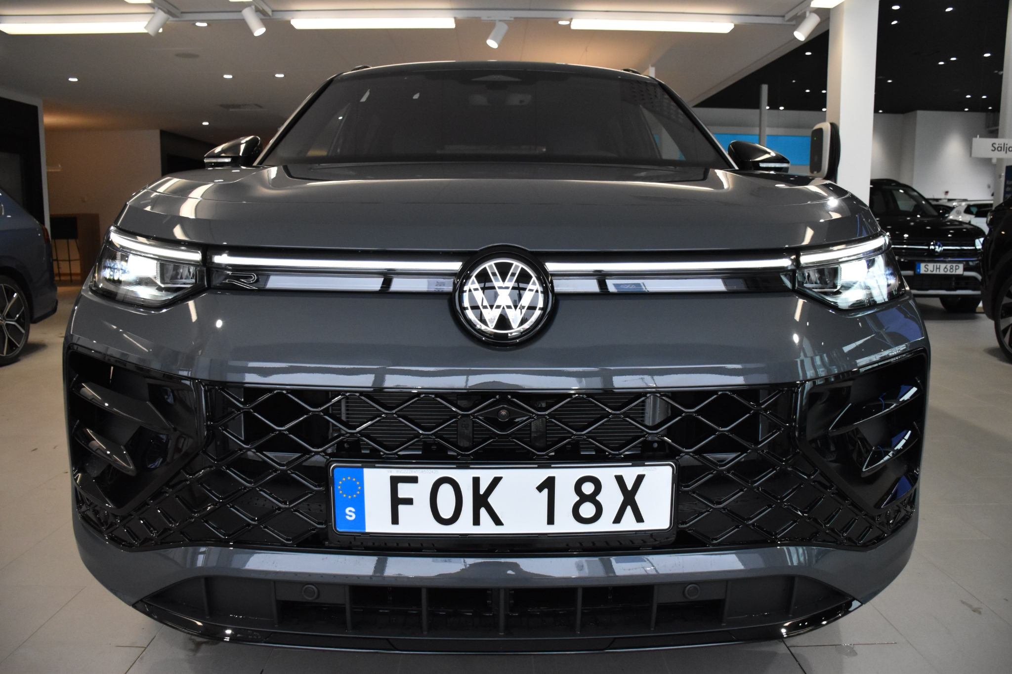 Volkswagen Tayron eHybrid R-Line Edition 2025, bild 3/59