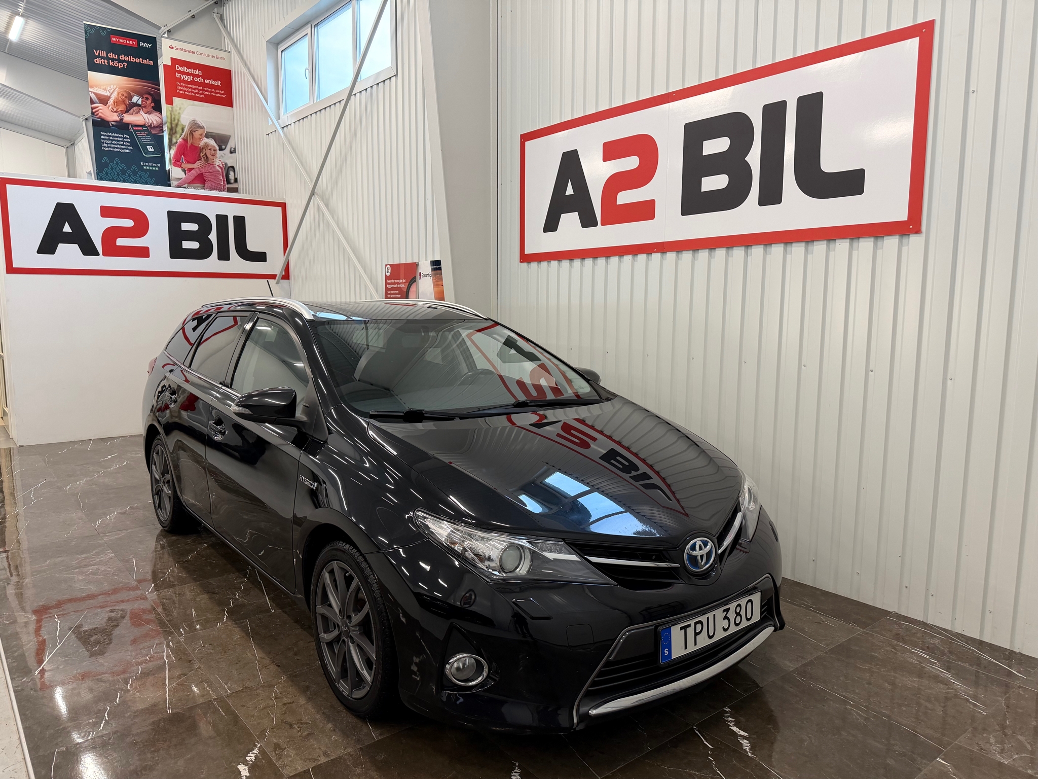 Toyota Auris 1.8 Hybrid 2014, bild 4/10