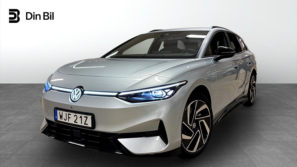 Volkswagen ID.7 Tourer Pro/ Edition/Dragkrok/Asspkt/Exteriörpkt/Interiörp