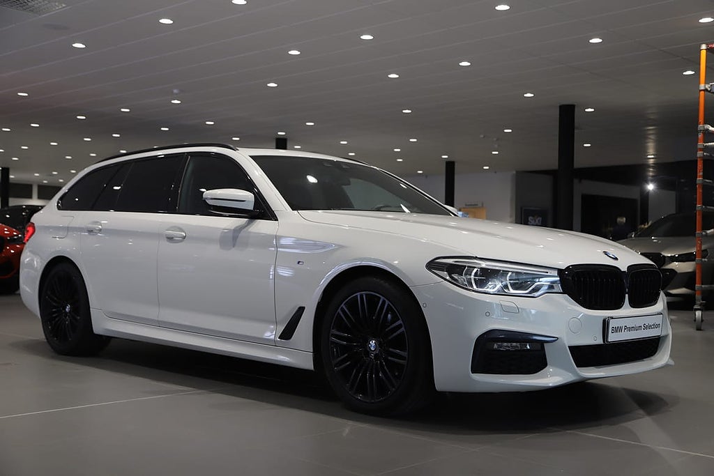 BMW 520d xDrive Touring // M Sport // Panorama