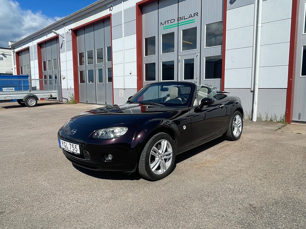Mazda MX-5 Soft-top 1.8 MZR Scorpion Avgas 1-brukare Unik