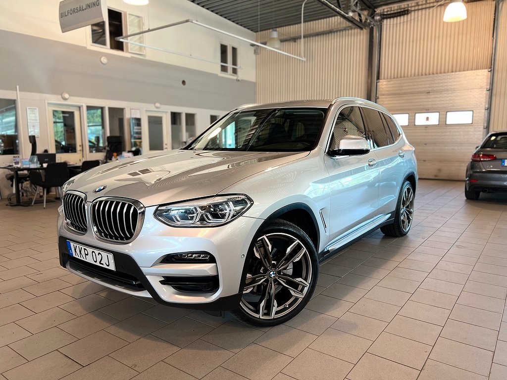 BMW X3 xDrive20d Steptronic X Line UTR !