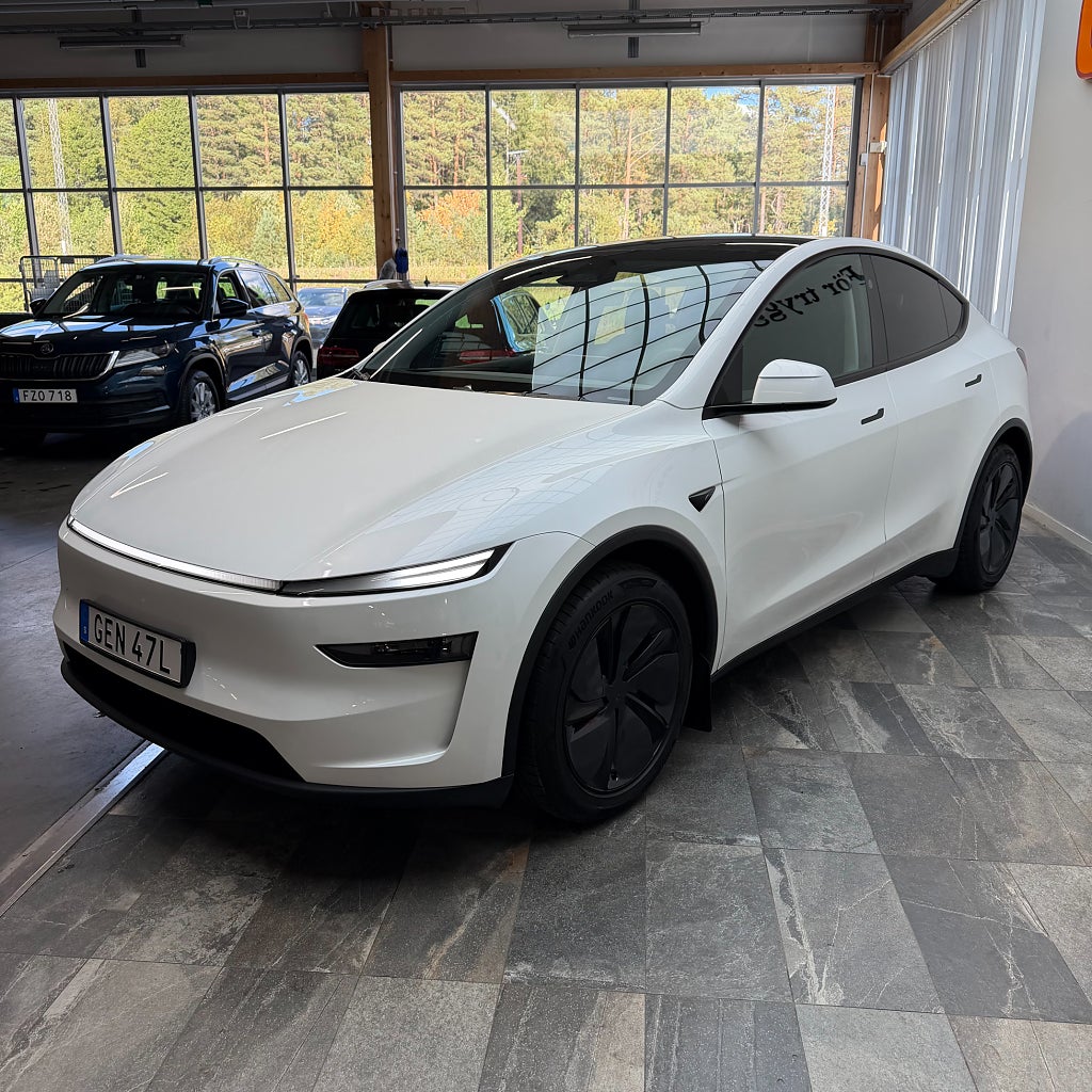 Tesla Model Y Long Range AWD Premium Panorama Autopilot 360° Drag