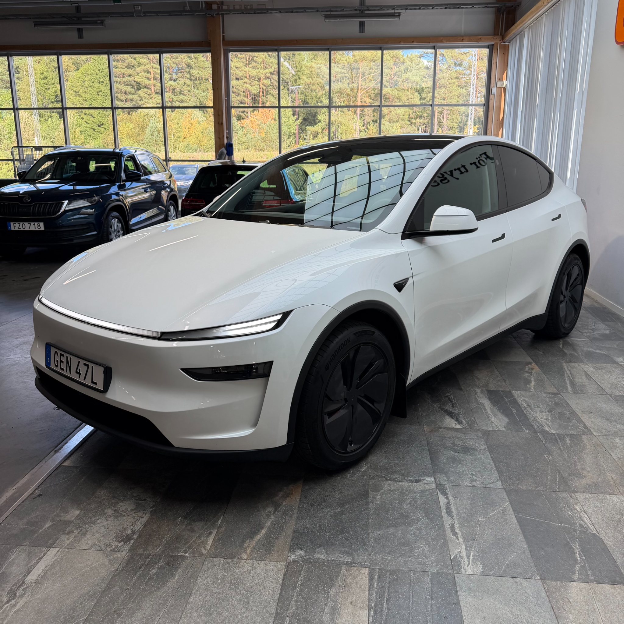 Tesla Model Y Long Range AWD Premium 2025, bild 5/38