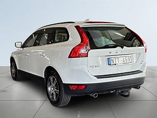 Volvo XC60 D4 AWD Aut Momentum S&V/Drag/Pano/Dvärm/Skinn/Krem bytt