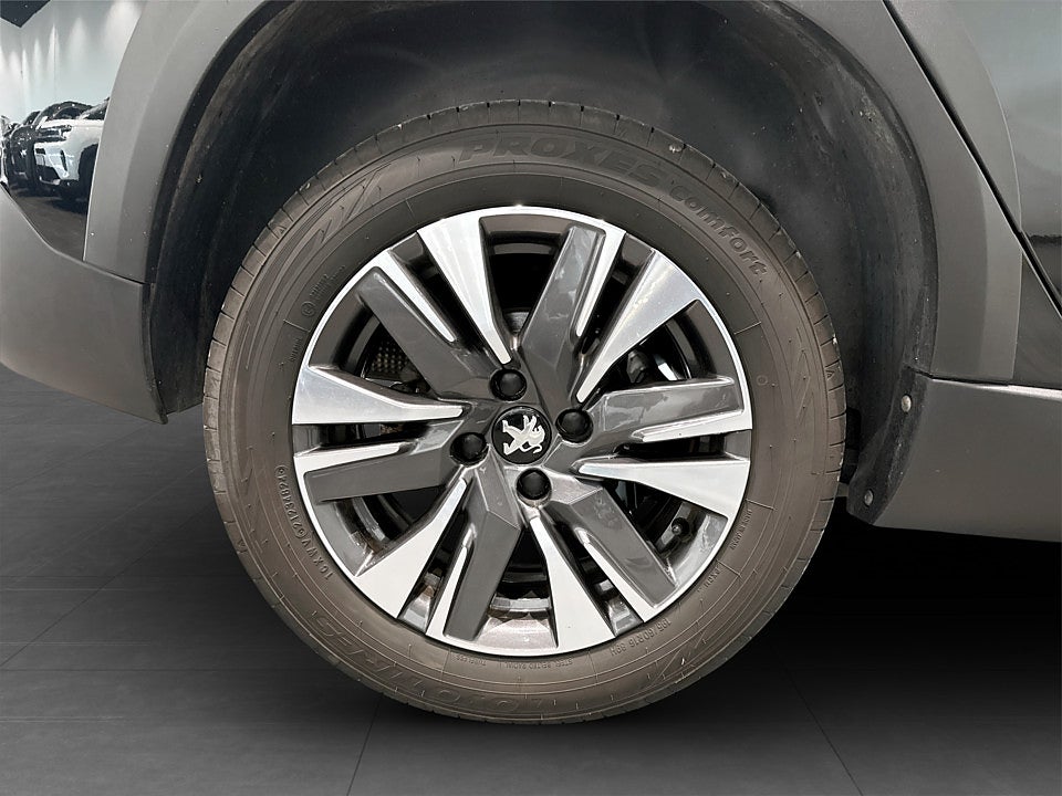 Bild på Peugeot 2008 Allure 1.2 PT 82hk BACKSENSORER