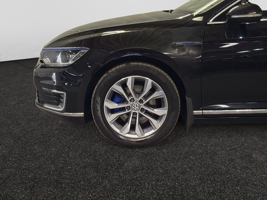 Volkswagen Passat Variant GTE 1.4 TSI Aut Adpt-fart B-kamera Drag Värmare bild 5