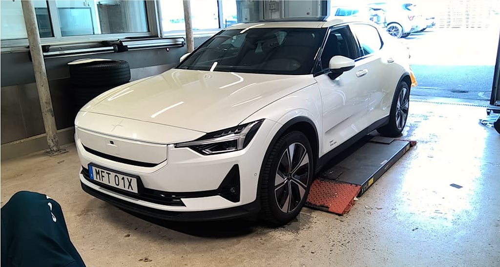 Polestar 2 Long Range Dual Motor Plus Pilot 360° Drag Värmepump