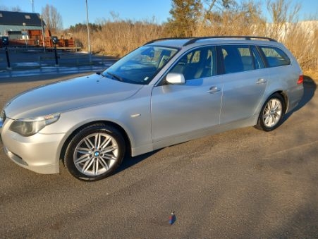 BMW 530 x d Touring Automat 2007, bild 2/28
