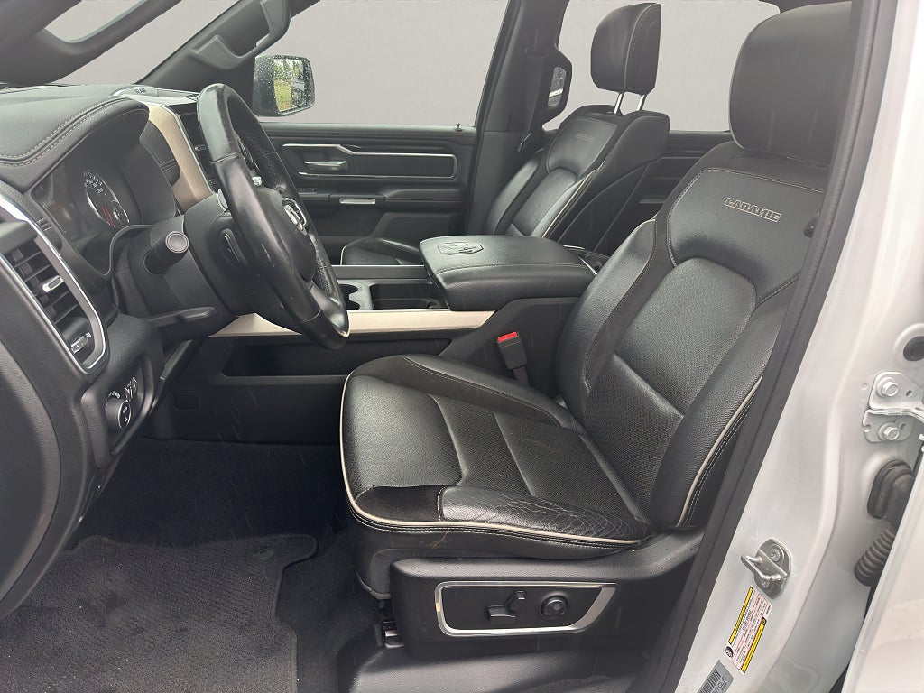 Dodge Ram 1500 Crew Cab LARAMIE 4X4 401 hk - bild 16