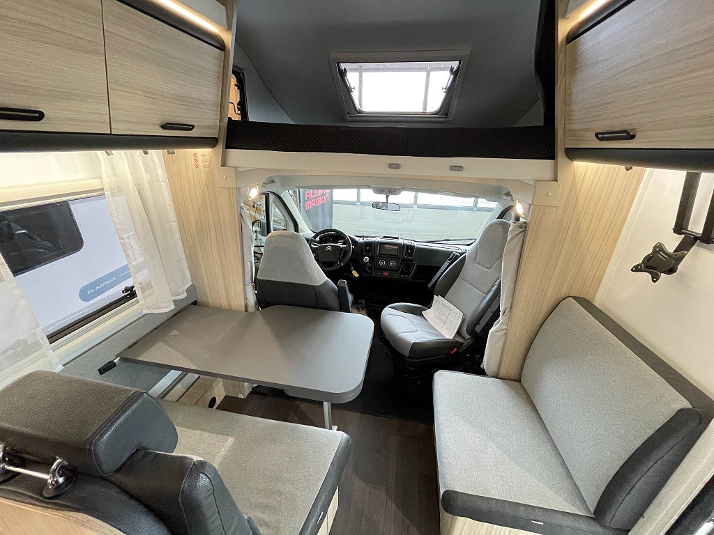 Sun Living A 75 SL / B-körkort / AC-Bodel / 5bältad / 900mil / El-patron / - Sun Living