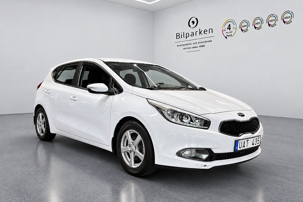 Kia Ceed 1.6 GDI EX Comfort | Låga mil | 135hk
