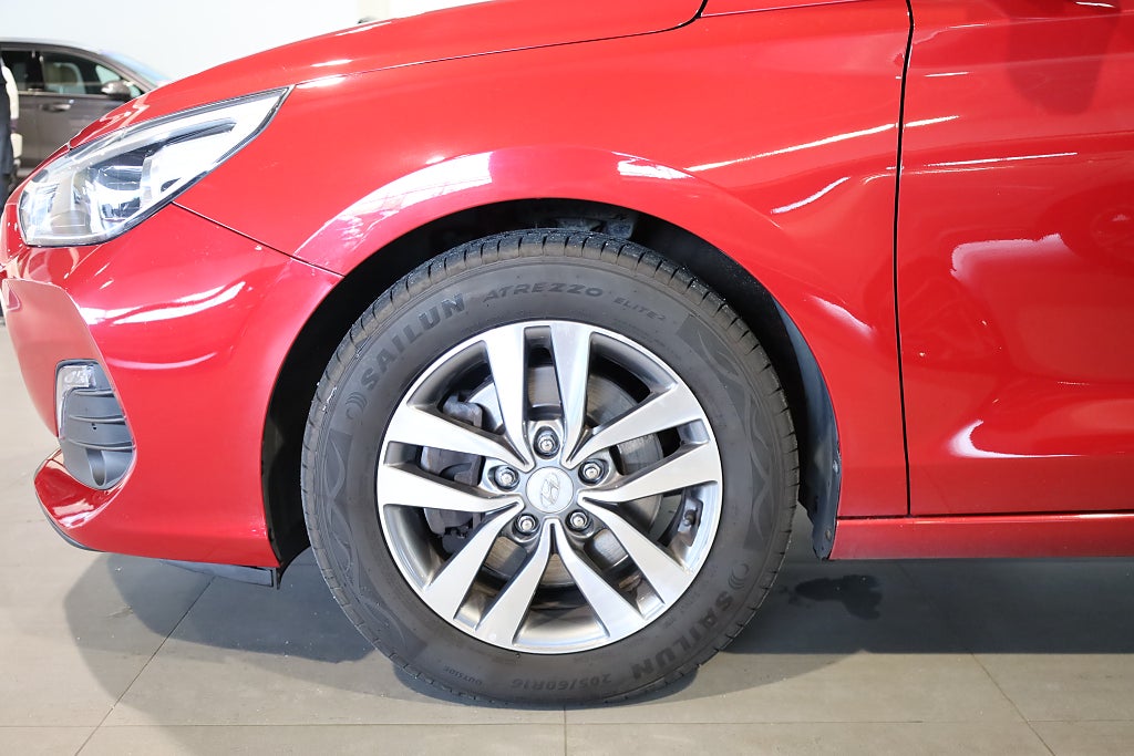 Hyundai i30 1,4 T-GDi 140hk Kombi Aut M-värme Kamera Keyless 2020