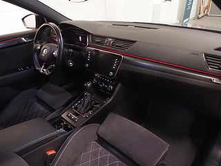 Kombi Skoda Superb 9 av 25