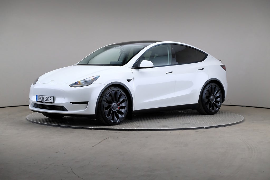 Tesla Model Y Performance 534hk AWD Drag
