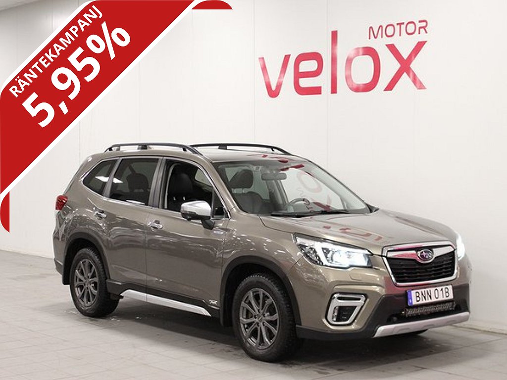 Subaru Forester e-Boxer Summit H/K Drag Pano Nav B-kam 5,95%