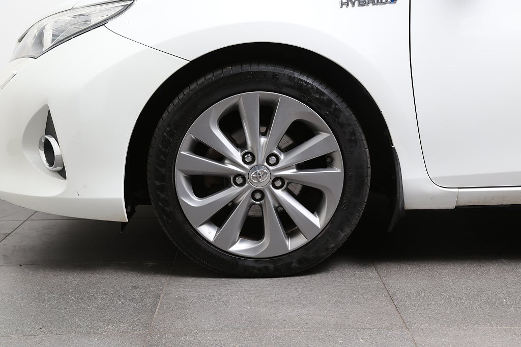 Toyota Auris Touring Sports Hybrid e-CVT Edition 50 Motorvärmare 2014
