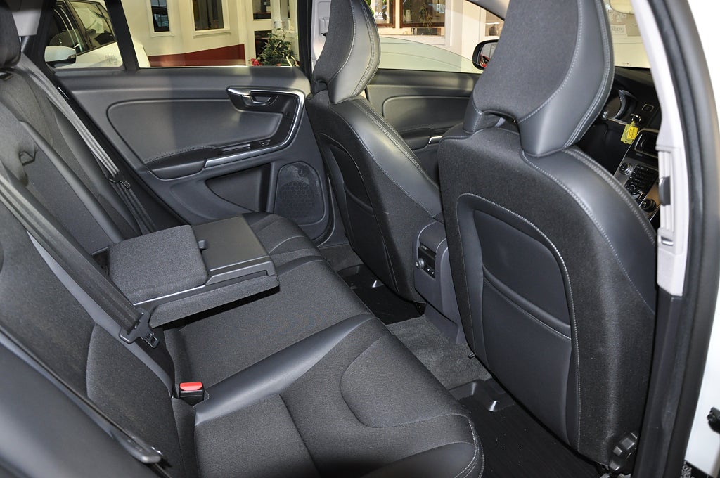 Volvo V60 2018 - miniatyr 10