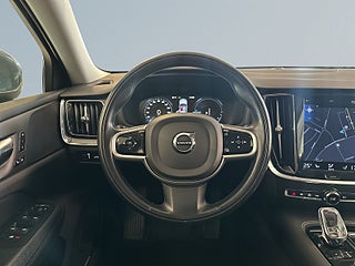 Volvo V60 Recharge T8 AWD Inscription Drag Kamera Mvärm Navi S&V