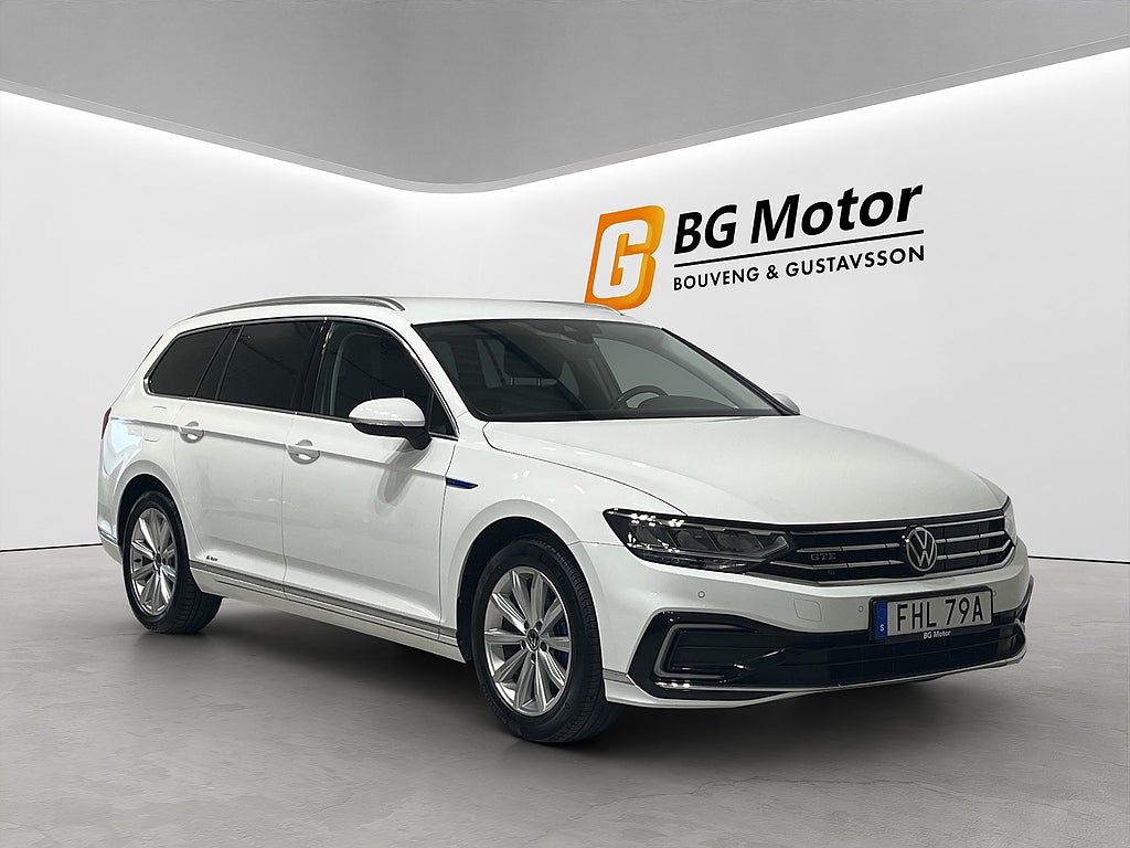 Volkswagen Passat Sportscombi GTE 1.4 218HK Aut Drag/Backkamera/Värmare