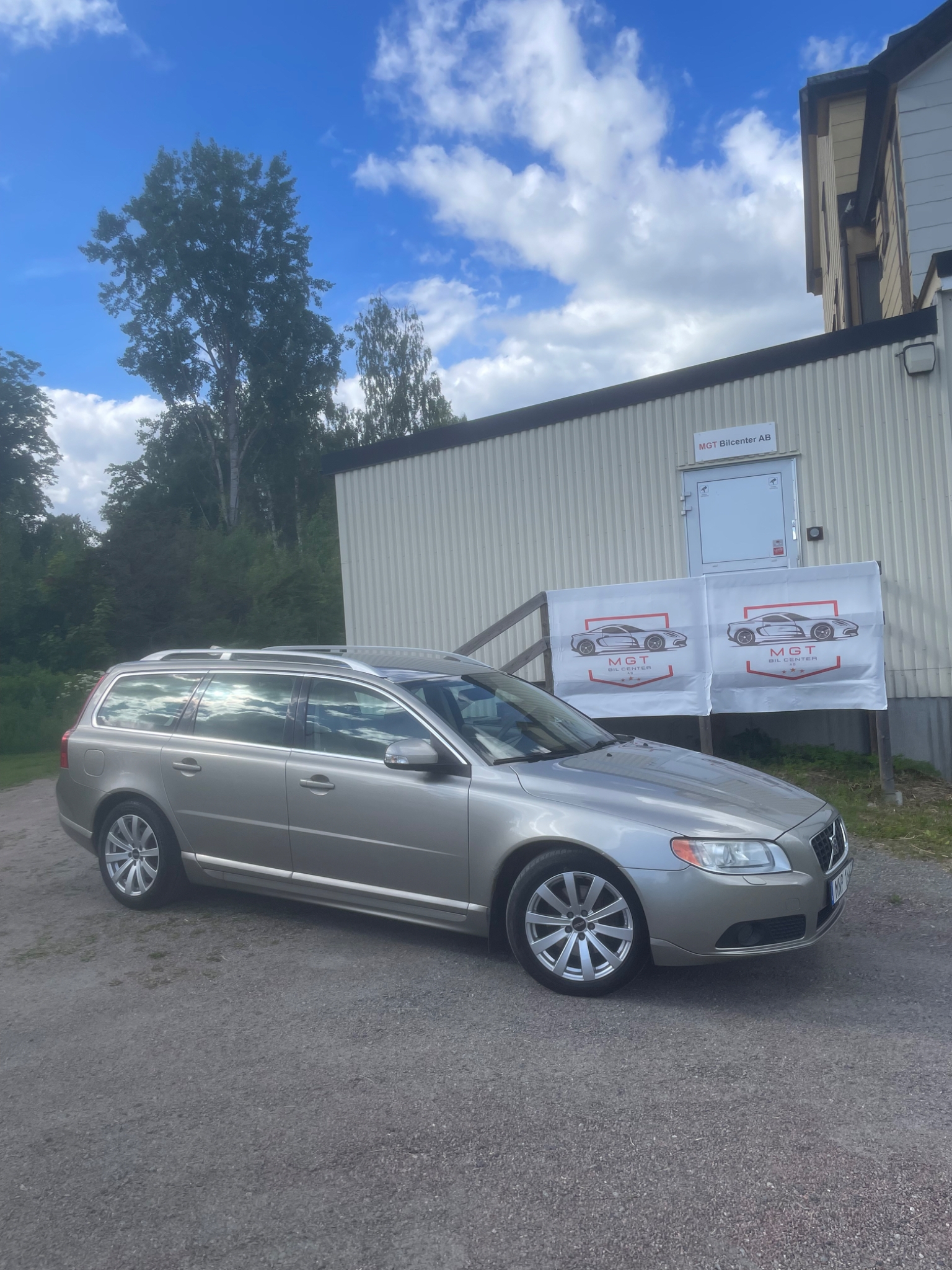 Volvo V70 2.5FT Geartronic Summum Euro 4 2009, bild 2/10