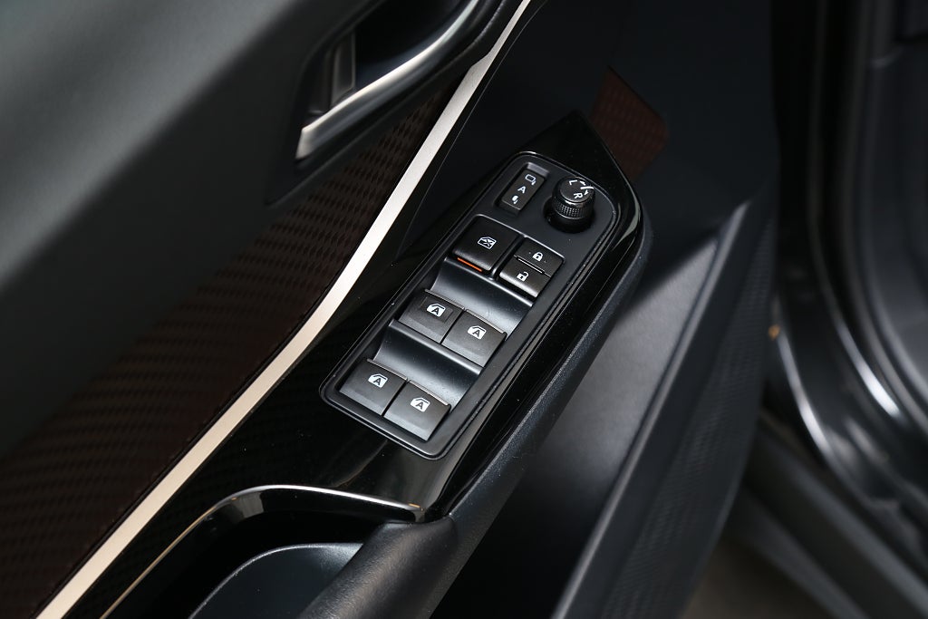 Toyota C-HR 1,2 Turbo AWD Executive Aut Kamera JBL Motorv Drag 2017