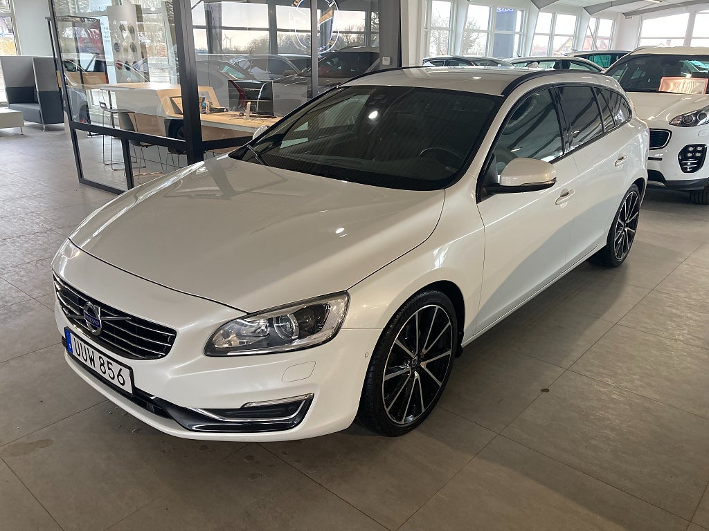 Volvo V60 D4 Geartronic Momentum Dynamic Edition Business Adv mm