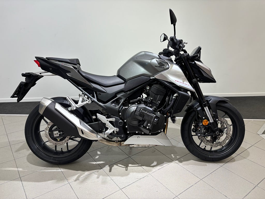 Honda CB750 HORNET E-CLUTCH 5 Års garanti