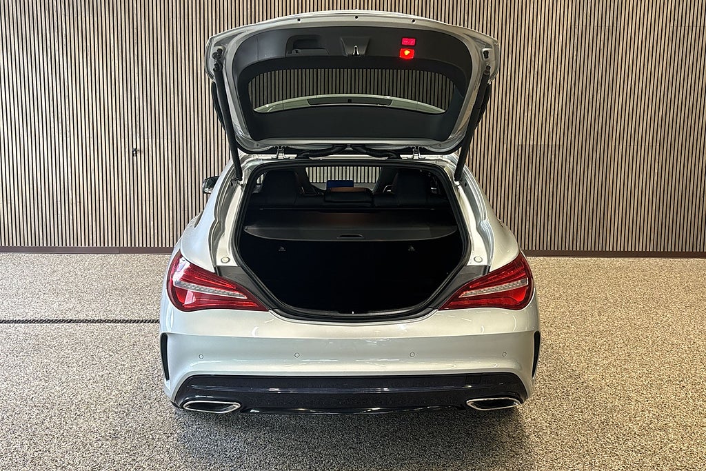 Mercedes-Benz CLA220 d