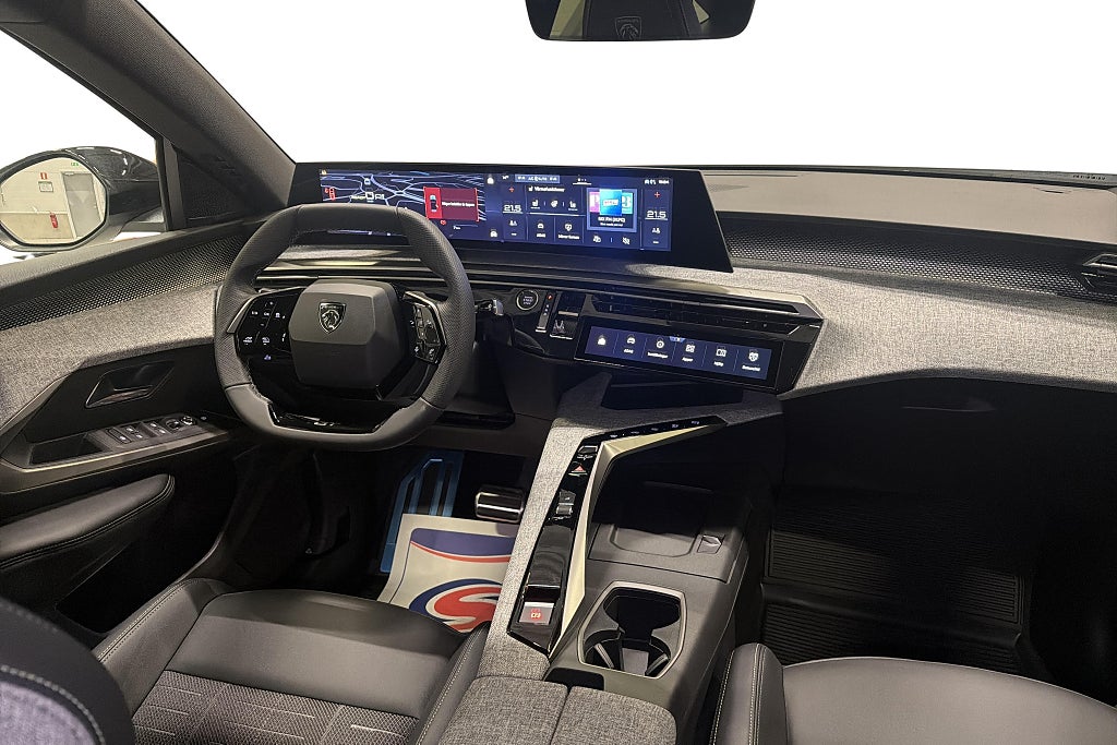 Peugeot E-3008, 214hp, 2026