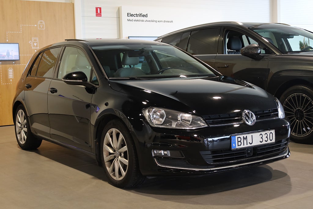 Volkswagen Golf 5-dörrar 1.4 TSI AUT Pano Drag Kamera Värmare Blåtand 2013