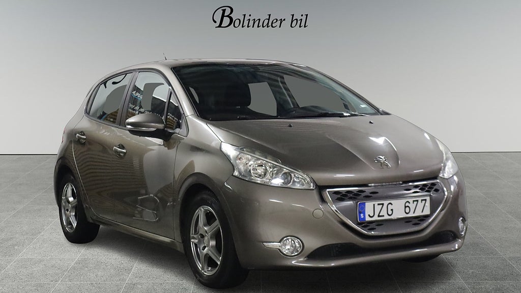 Peugeot 208 5-dörrar 1.4 e-HDi 68 8v EGS KAMREMBYTT SERVAD BESIKTIGAD DRAG