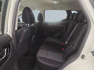 Nissan Qashqai 1.5 dCi S&V-hjul/M&K-värm/360kam/Navi – bild 13