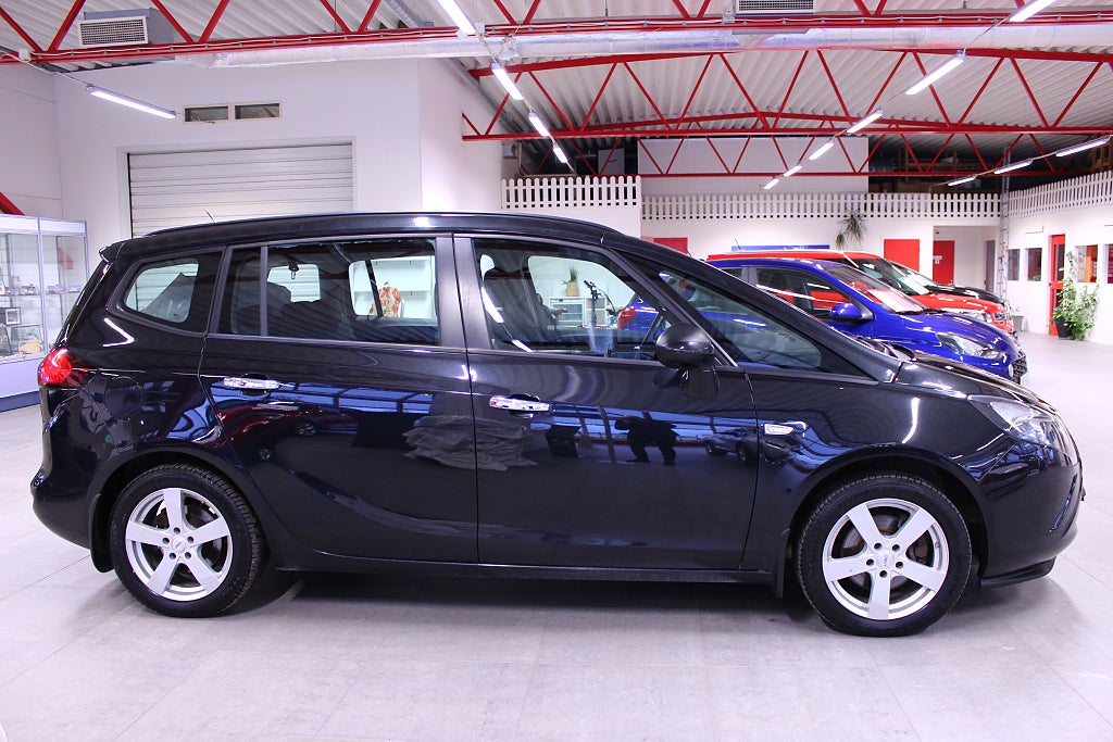 Opel Zafira 2015 - miniatyr 6