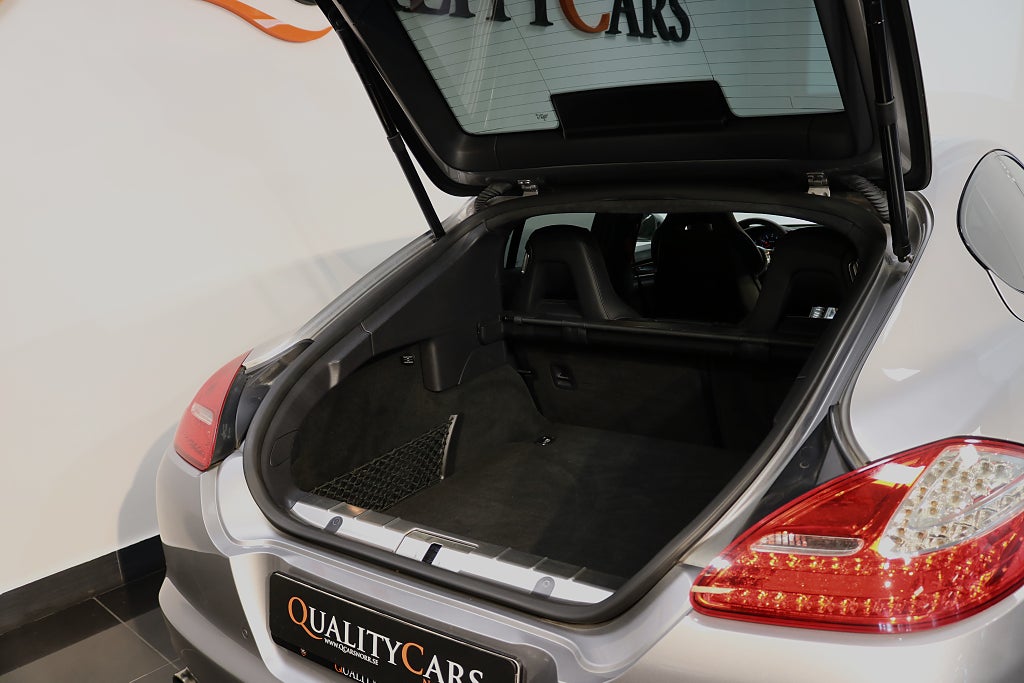 Porsche Panamera 2012 - miniatyr 24