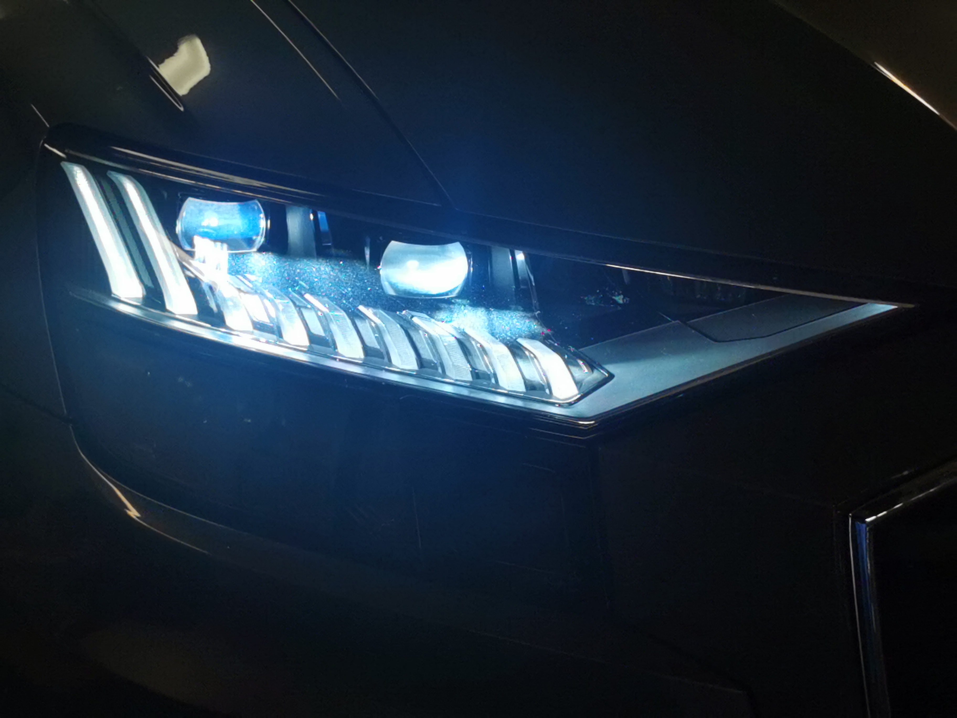 Audi Q8 2019, bild 5/47