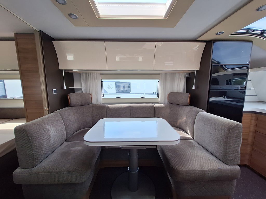 Adria Alpina 663 HT Queenbädd, Dusch, AC, Mover -2025