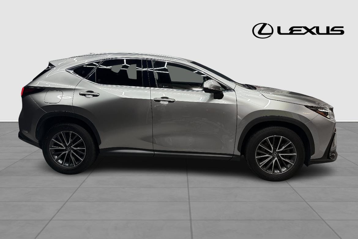 Lexus NX 450h+ EXECUTIVE DRAG V-HJUL 2023, bild 7/10