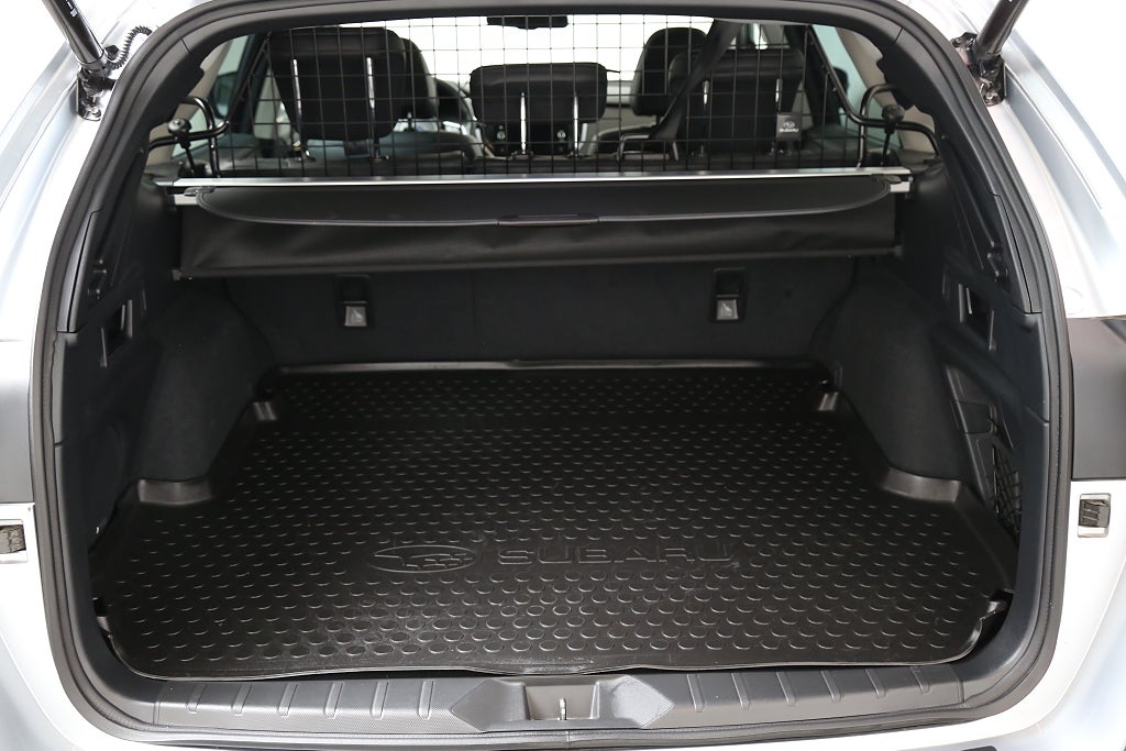 Subaru Outback 2,5i XFuel Touring AWD Skinn I Taklucka I H/K I Drag 2022