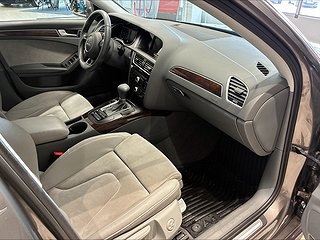Audi A4 1.8 TFSI S Line/P-sens/Låg skatt/Kamkedja/Alcantara