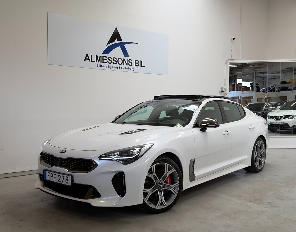 Kia Stinger GT AWD 3.3 V6 T-GDI AWD Pano 360° HUD CarPlay Navi 