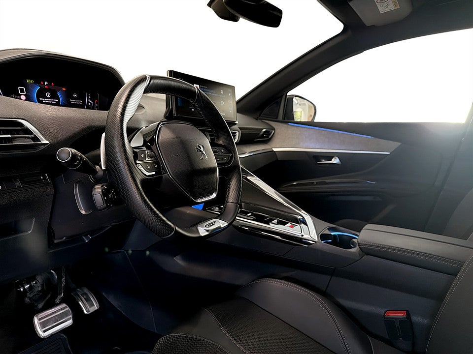Bild på Peugeot 3008 GT 1.2 PT 130hk Aut B-KAMERA CARPLAY