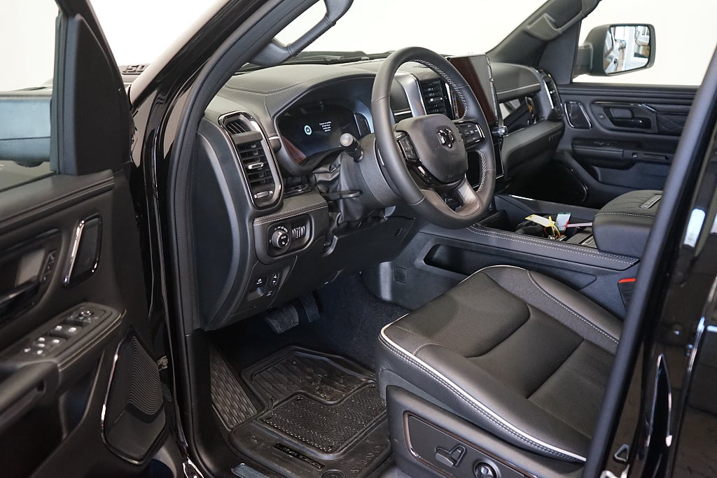 Dodge RAM 1500 Limited Night Rambox Hurricane 548hk 4.99% Ränta