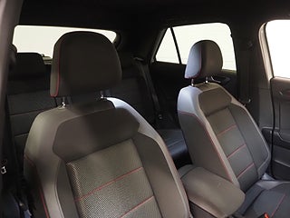 SUV Volkswagen T-Roc 11 av 22