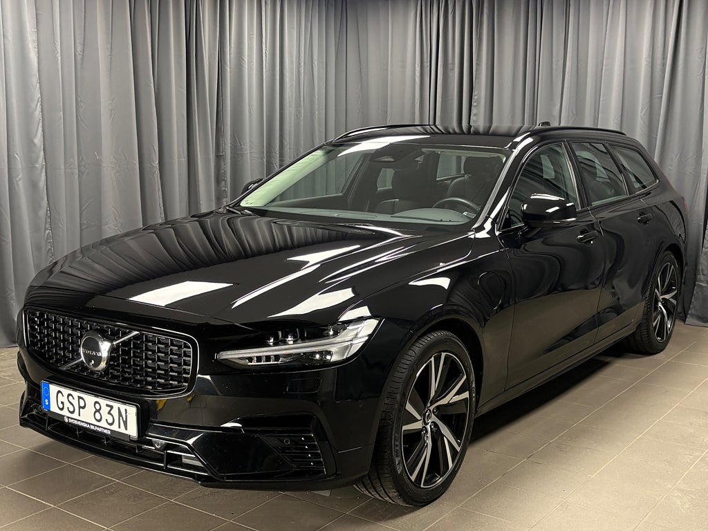 Volvo V90 Recharge | T6 AWD | Geartronic | R-Design | 360 kamera