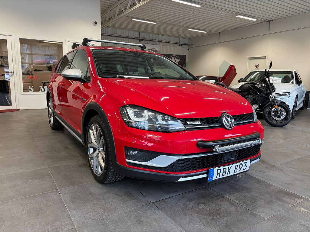Volkswagen Golf Alltrack 1.8 TSI BMT 4Motion Alltrack, Backkamera, Värmare