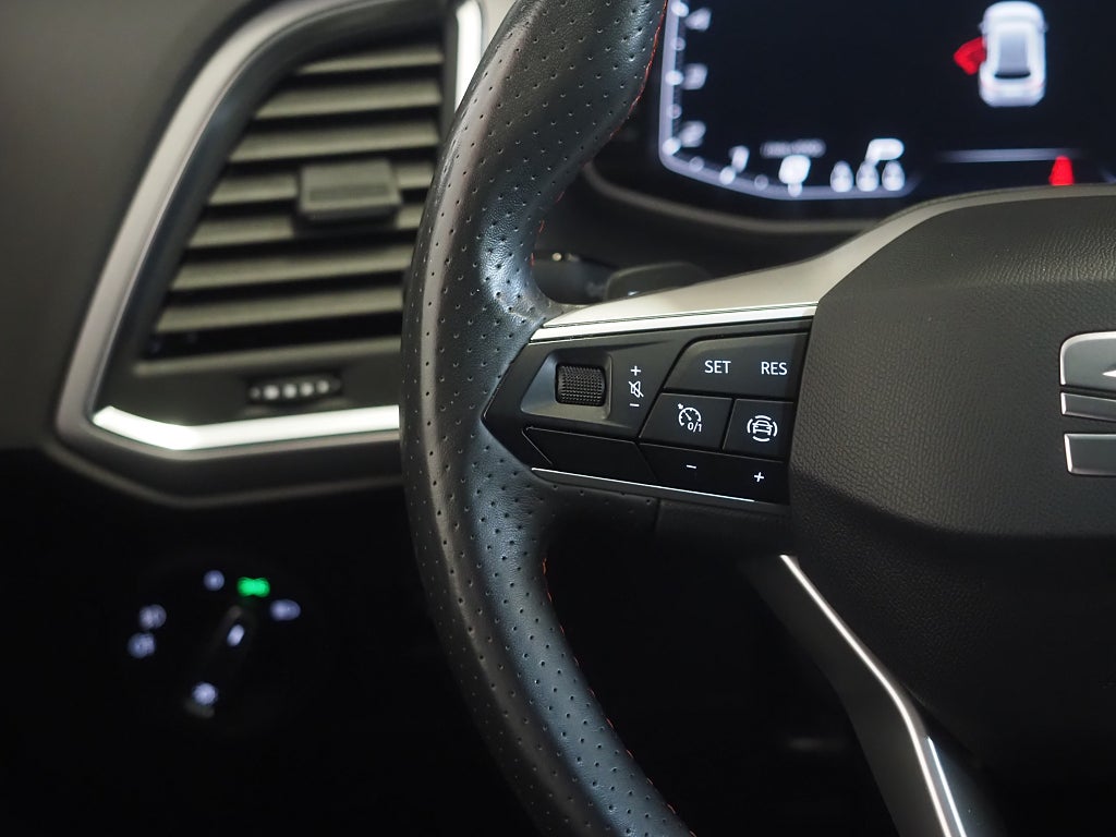 Seat Ateca 2.0 TDI 4Drive 150hk FR Cockpit Drag Navi D-Värm Kamera 2021