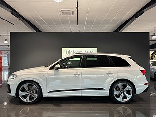 SUV Audi Q7 11 av 12