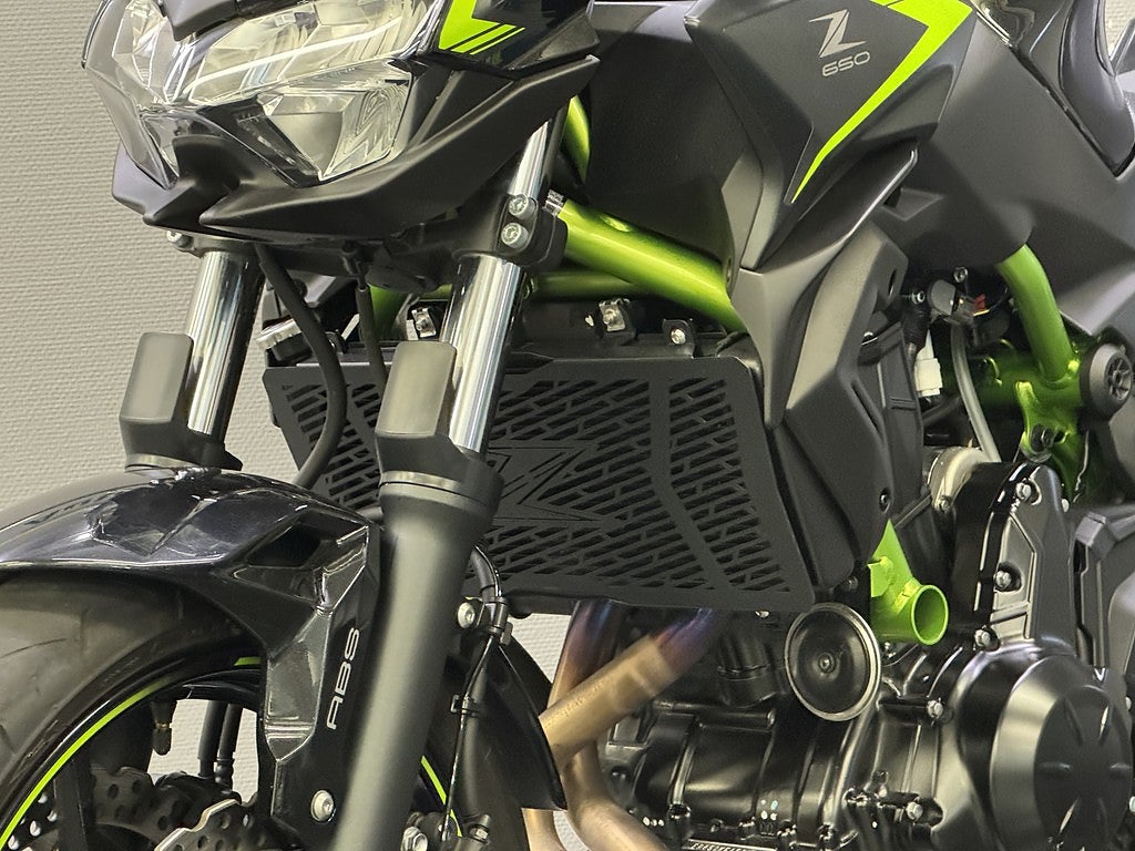 Kawasaki Ninja Z650 | ABS | FULLSERVAD | FR. 701KR / MÅNAD